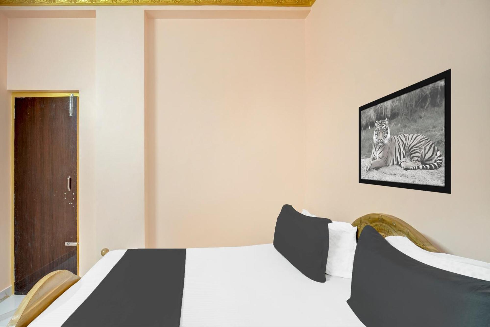 Hotel O Radhe Shyam Guest House ปัฏนา ภายนอก รูปภาพ